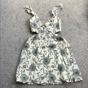 Abercrombie & Fitch Cream and Black Floral Dress NWT